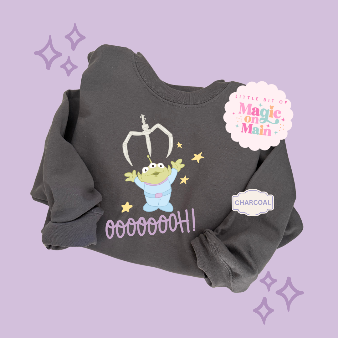 PRINTED ALIEN CLAW - EXCLUSIVE TO MoM - ADULT SWEATSHIRT