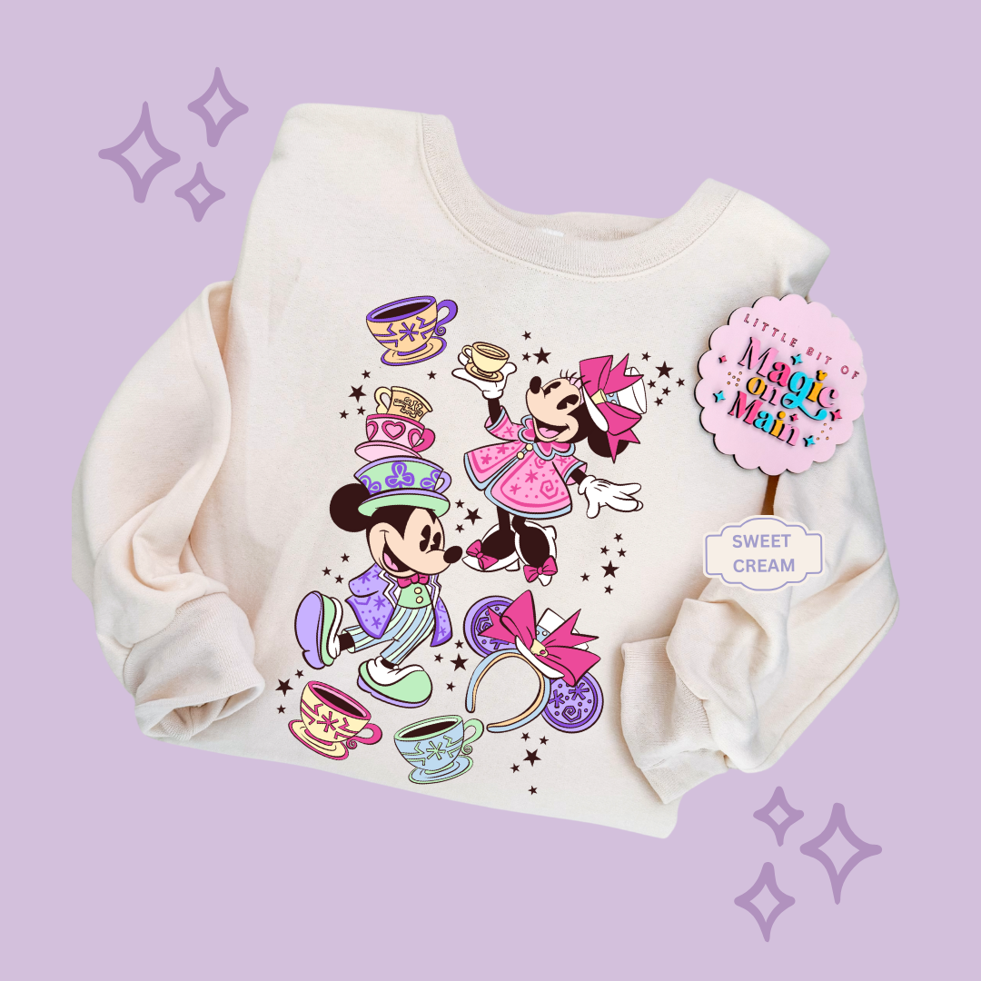 PRINTED MINNIES WONDERLAND - ADULT SWEATSHIRT