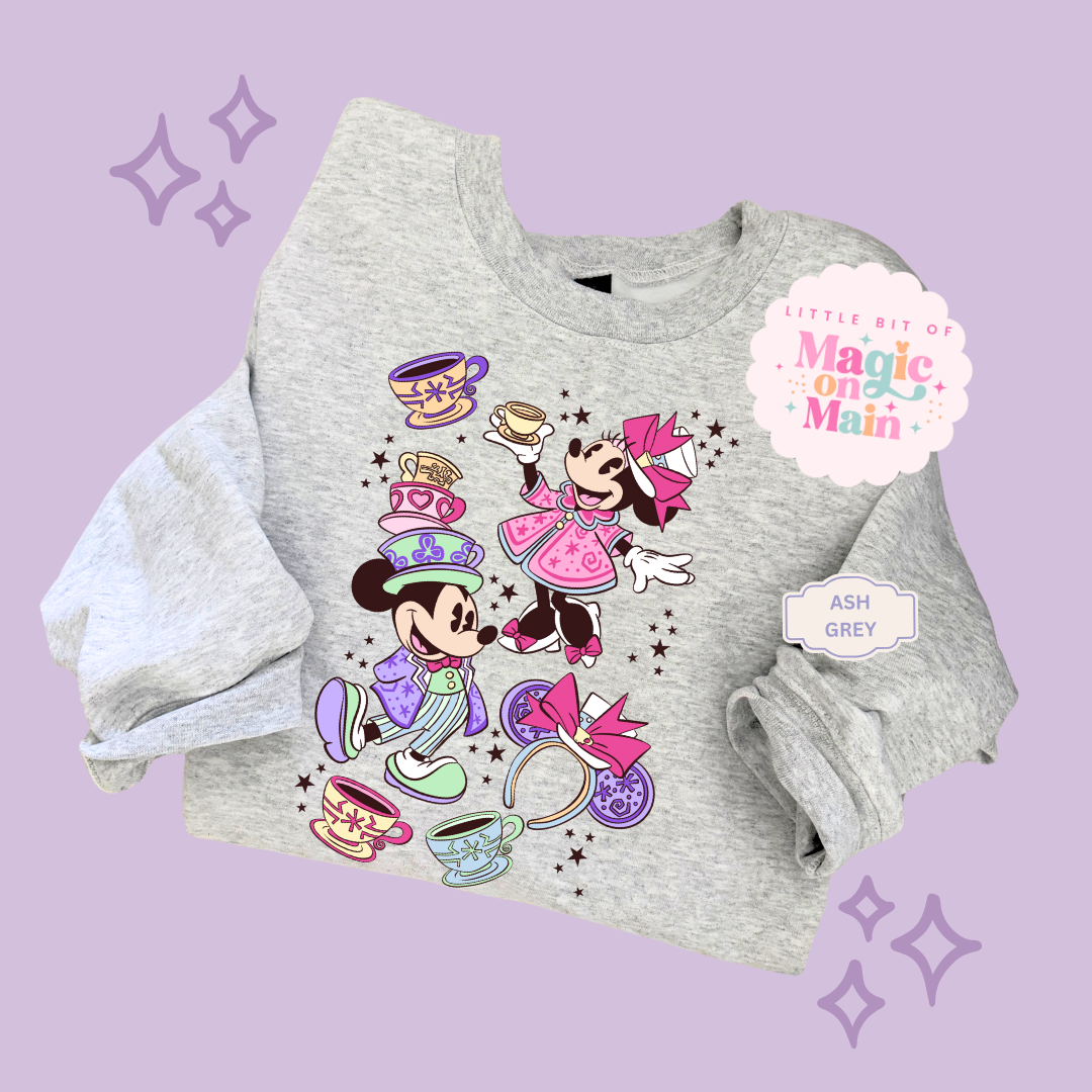 PRINTED MINNIES WONDERLAND - ADULT SWEATSHIRT
