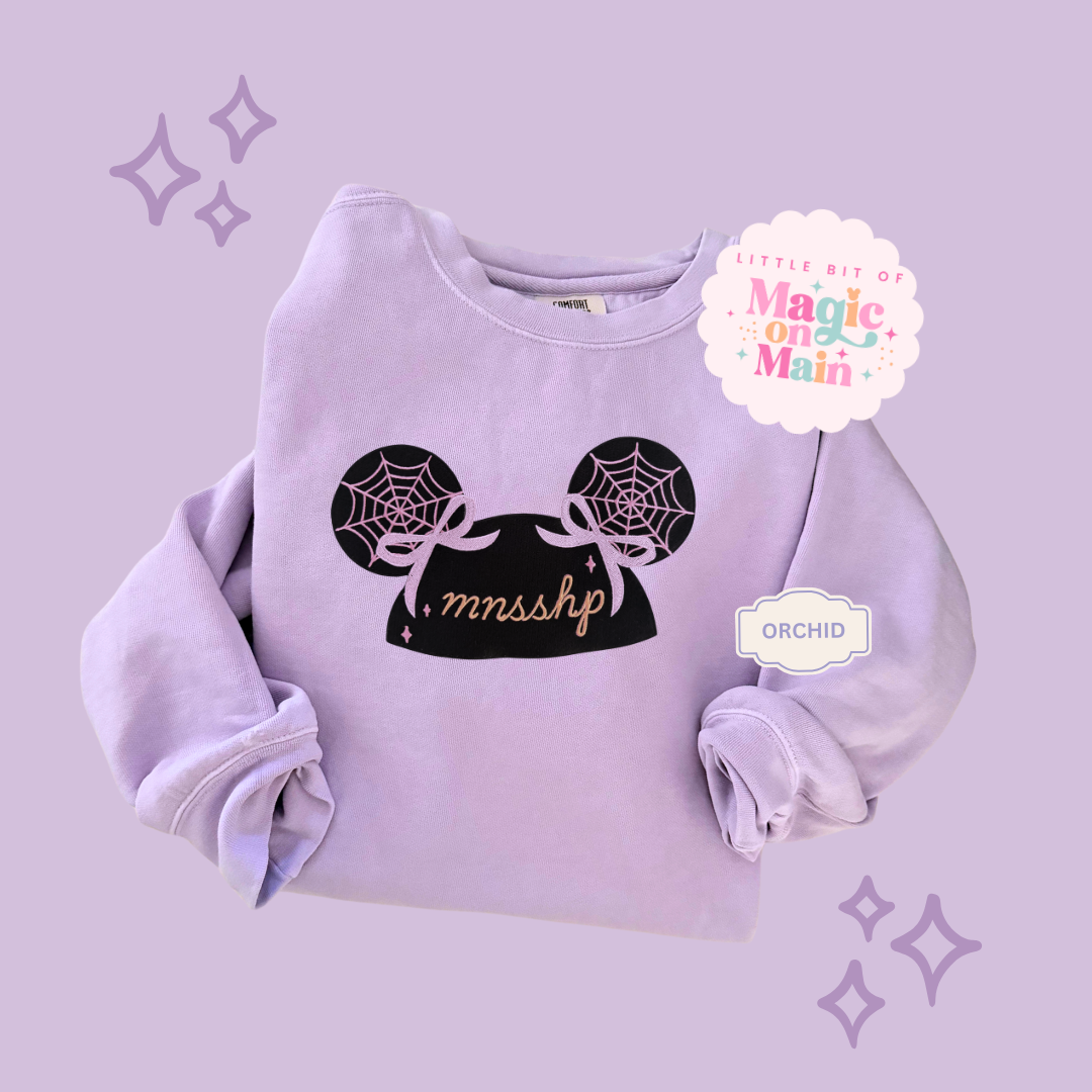 EMBROIDERED HALLOWEEN PARTY - EXCLUSIVE TO MOM - ADULT SWEATSHIRT