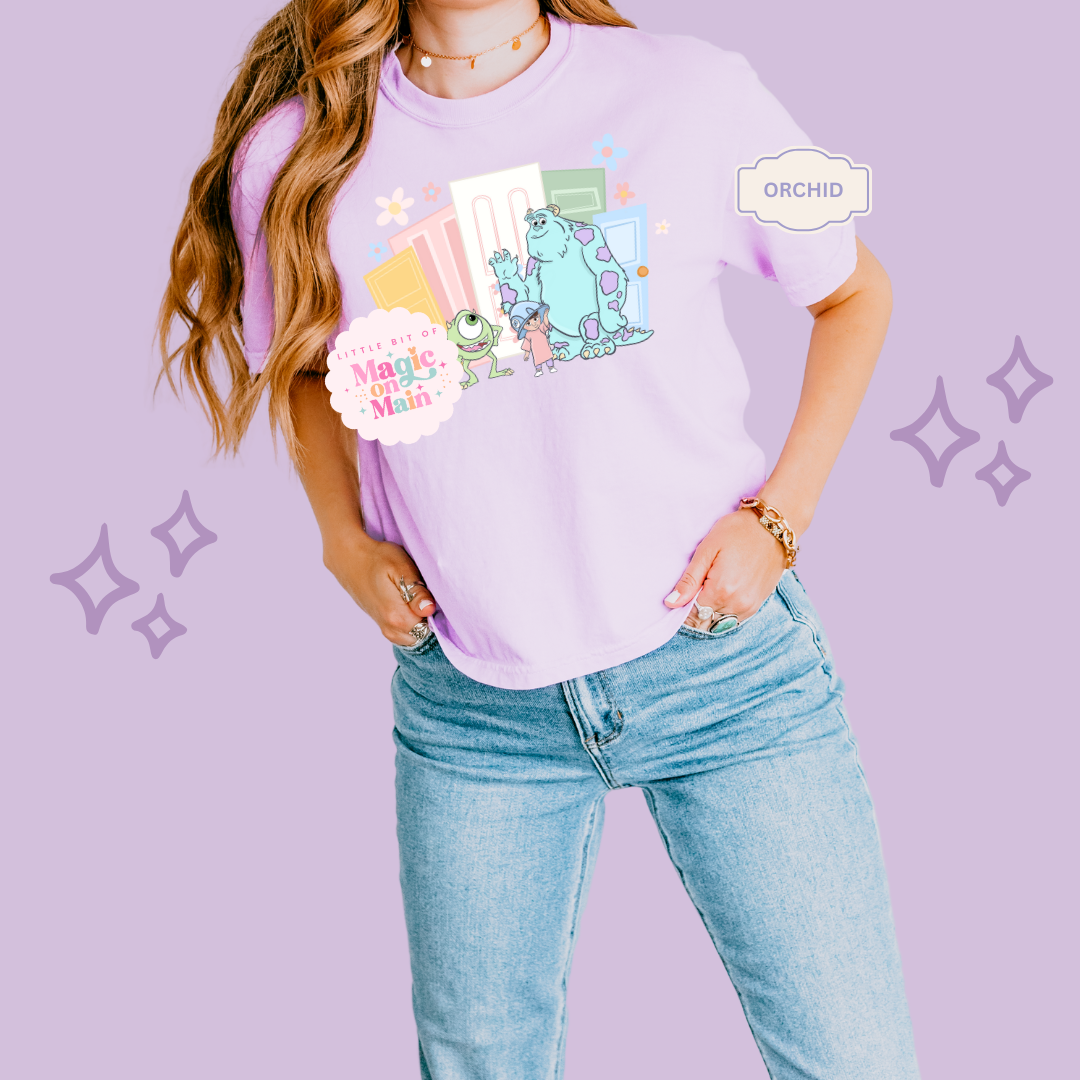 PRINTED MONSTER WITH FLOWERS - EXCLUSIVE TO MoM - WOMENS BOXY T-SHIRT