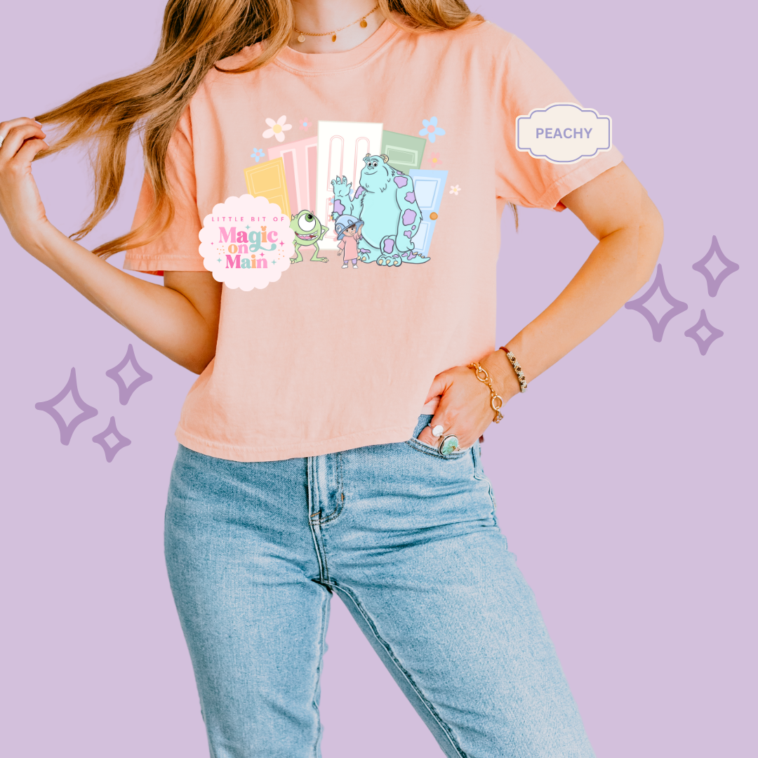 PRINTED MONSTER WITH FLOWERS - EXCLUSIVE TO MoM - WOMENS BOXY T-SHIRT