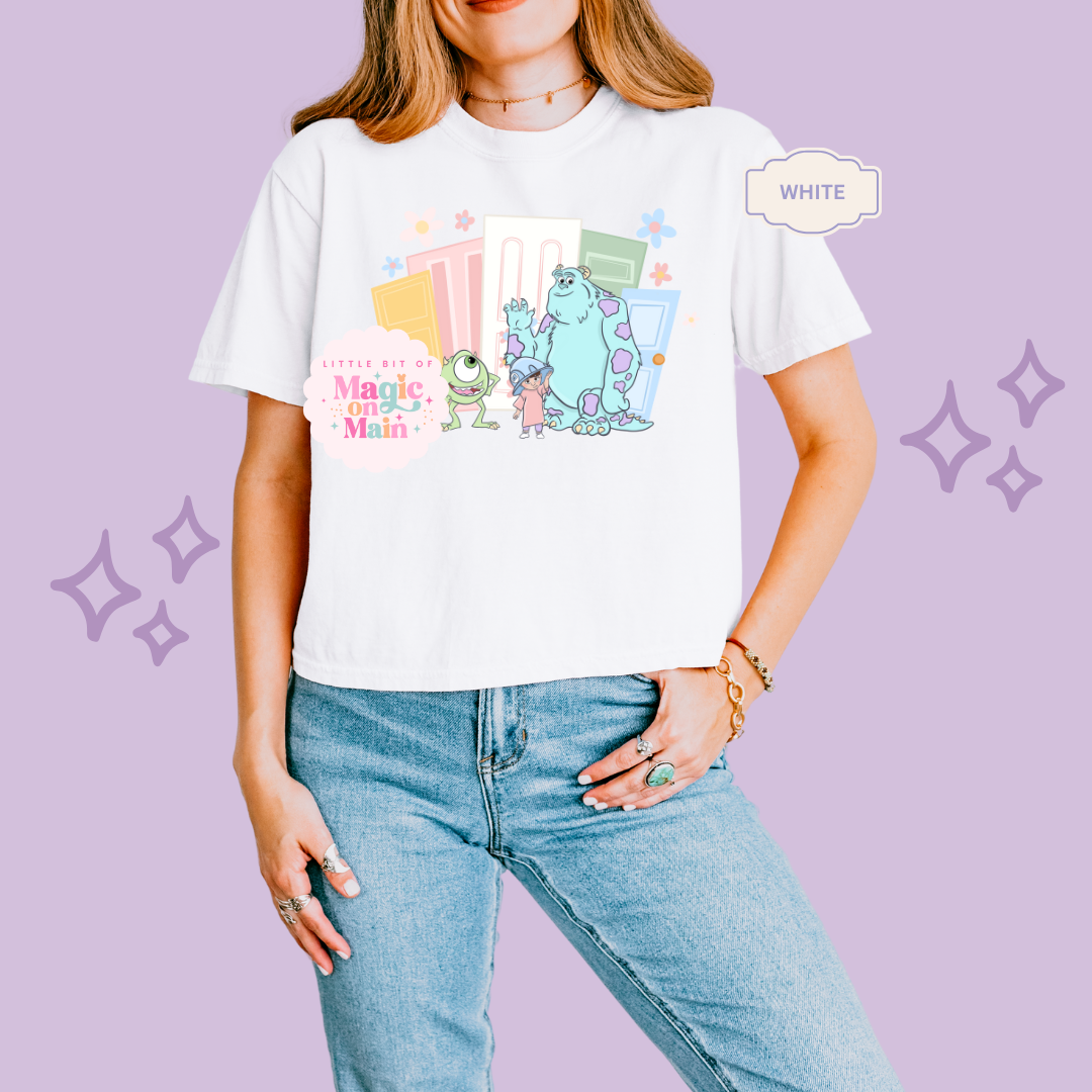 PRINTED MONSTER WITH FLOWERS - EXCLUSIVE TO MoM - WOMENS BOXY T-SHIRT