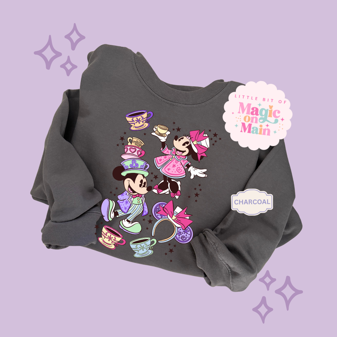 PRINTED MINNIES WONDERLAND - ADULT SWEATSHIRT