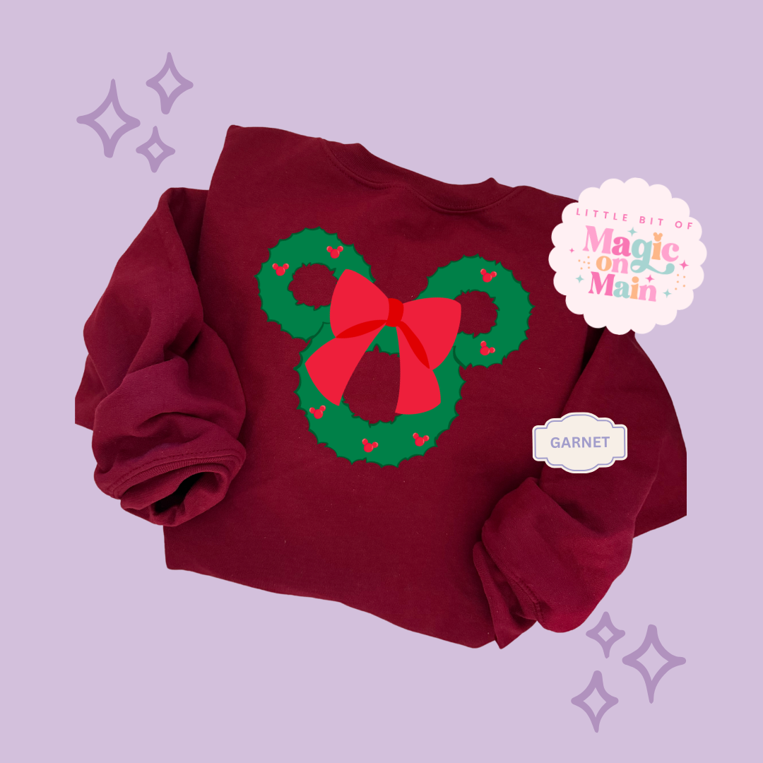 PRINTED MCKY WREATH - EXCLUSIVE TO MoM - ADULT SWEATSHIRT