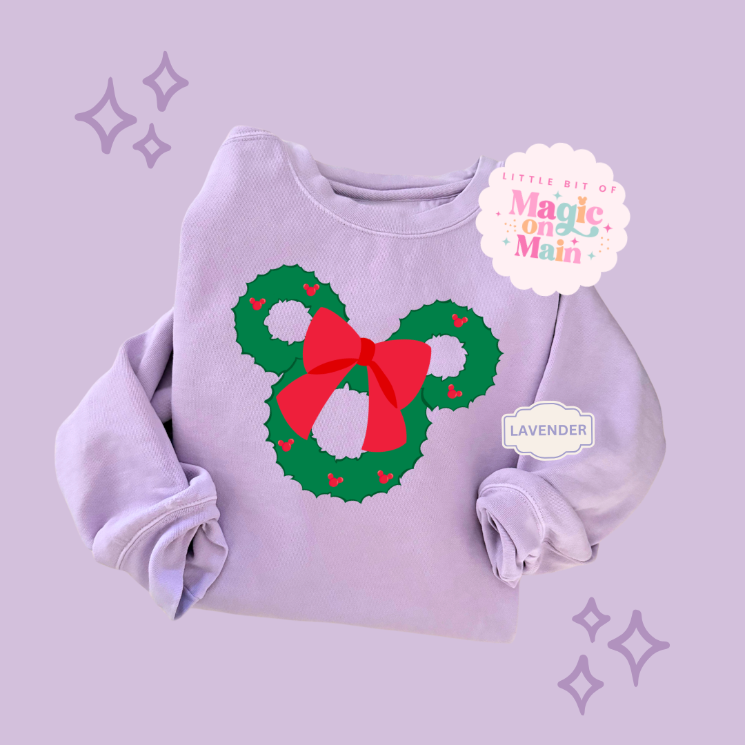 PRINTED MCKY WREATH - EXCLUSIVE TO MoM - ADULT SWEATSHIRT