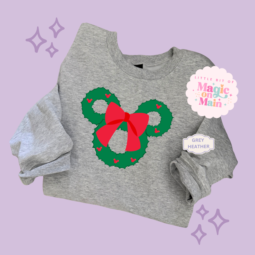 PRINTED MCKY WREATH - EXCLUSIVE TO MoM - ADULT SWEATSHIRT