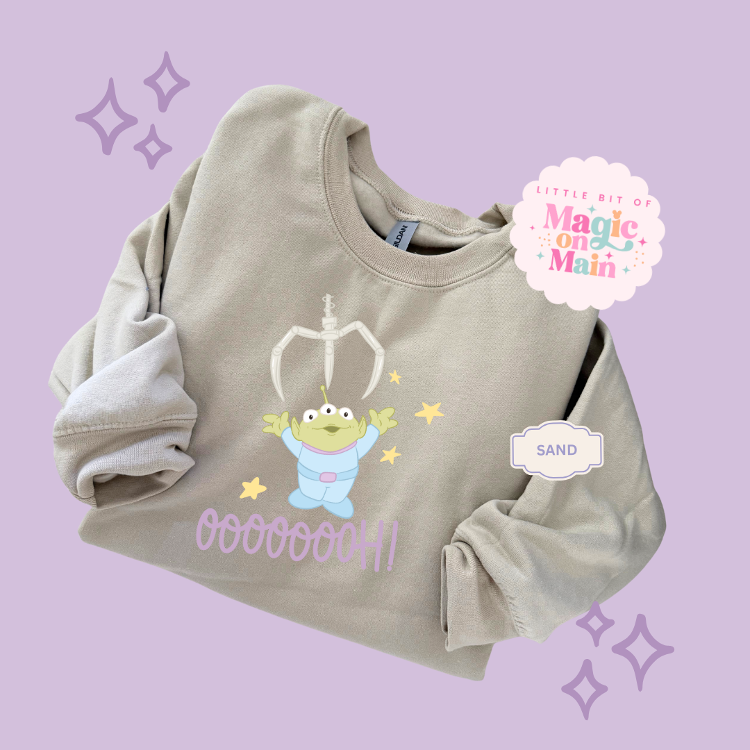 PRINTED ALIEN CLAW - EXCLUSIVE TO MoM - ADULT SWEATSHIRT