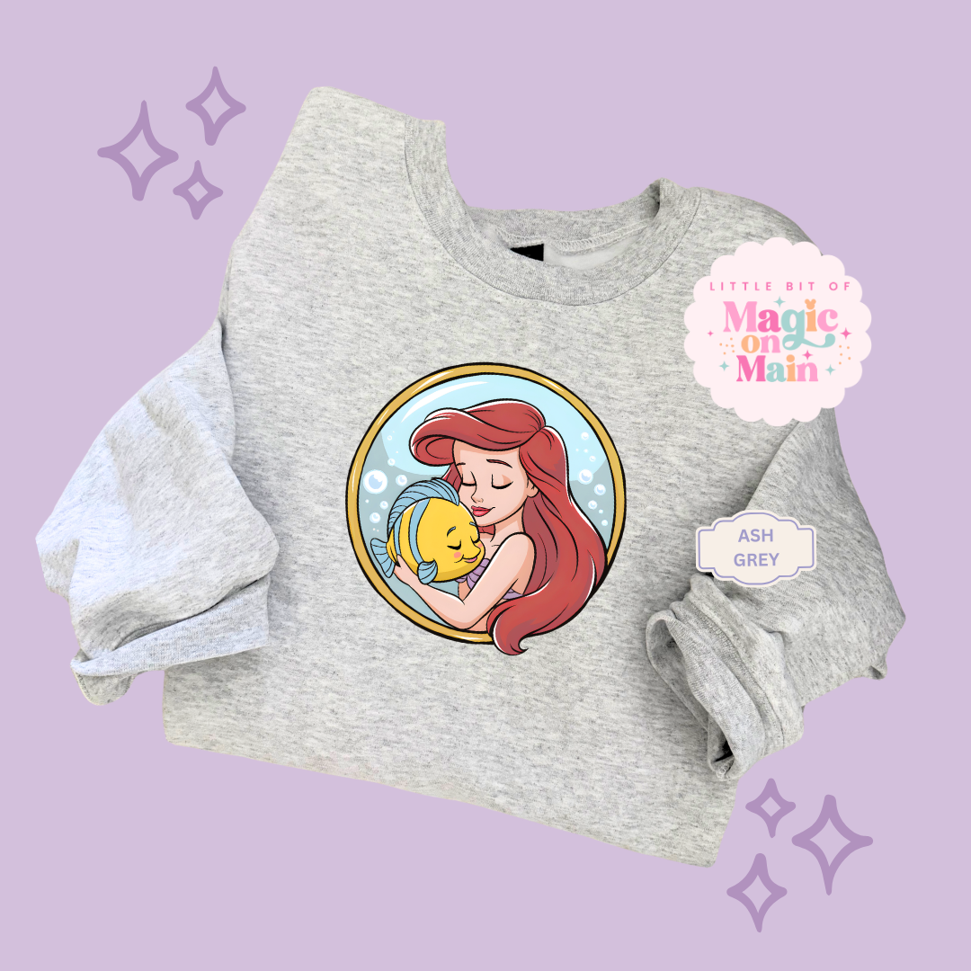 PRINTED MERMAID ROUND LOCKET - EXCLUSIVE TO MoM - ADULT SWEATSHIRT 10056