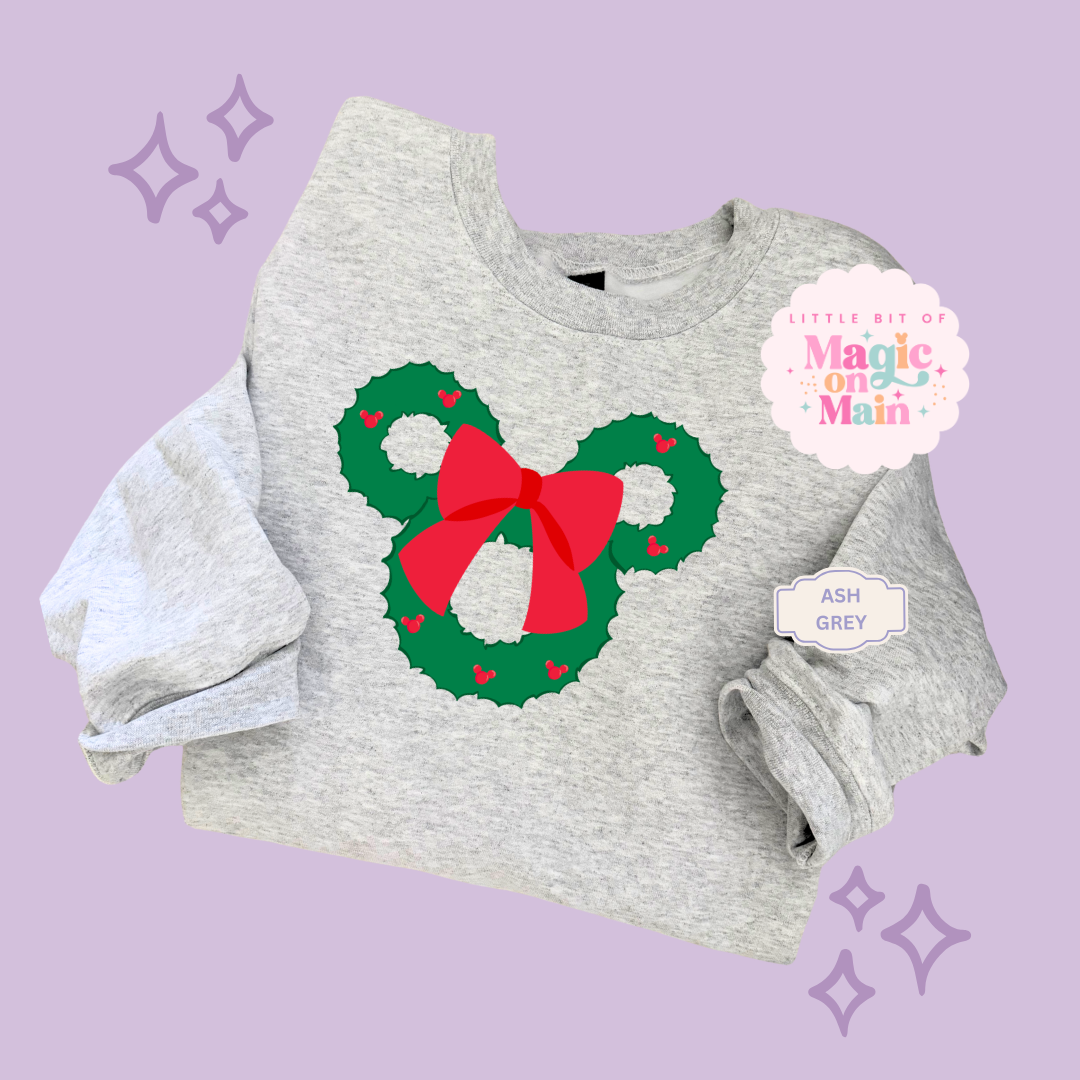 PRINTED MCKY WREATH - EXCLUSIVE TO MoM - ADULT SWEATSHIRT