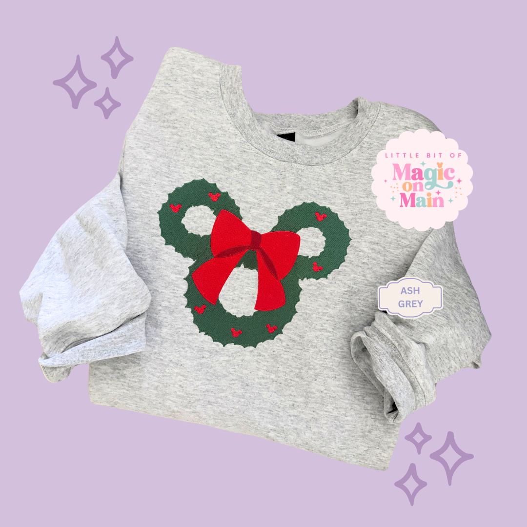 EMBROIDERED MCKY WREATH - EXCLUSIVE TO MoM - ADULT SWEATSHIRT