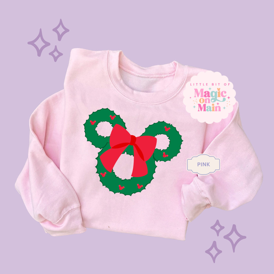 PRINTED MCKY WREATH - EXCLUSIVE TO MoM - ADULT SWEATSHIRT