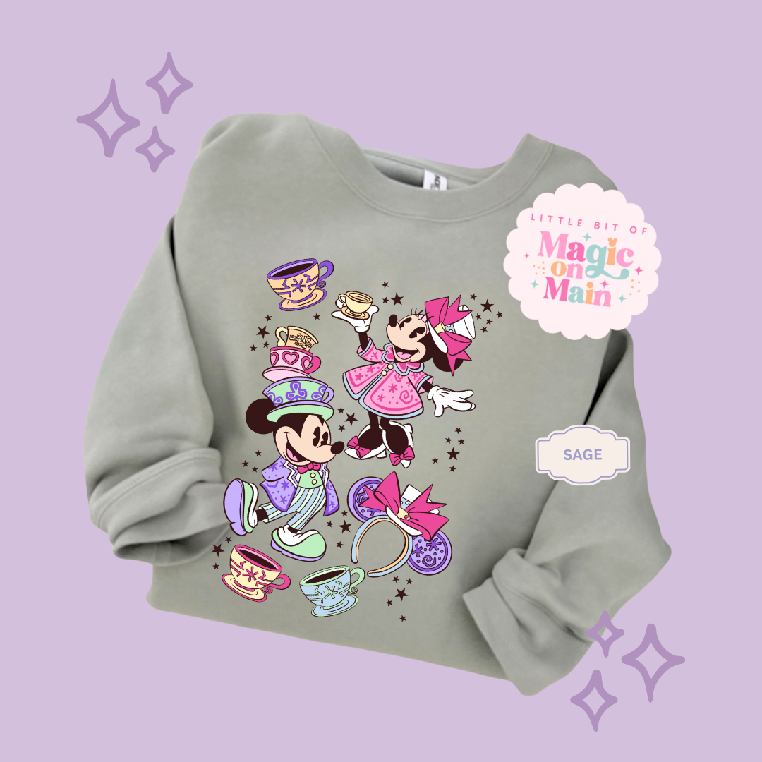 PRINTED MINNIES WONDERLAND - ADULT SWEATSHIRT
