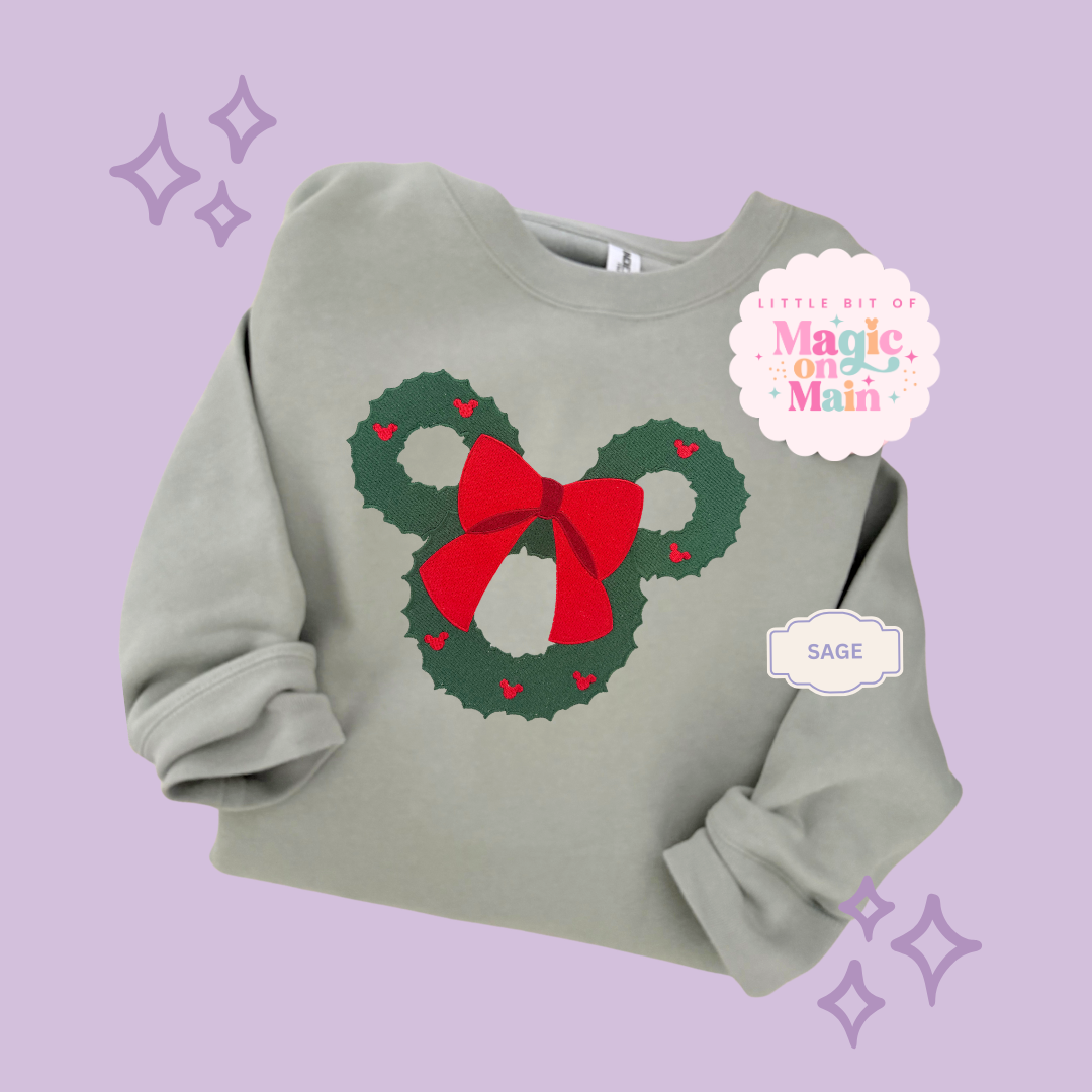 EMBROIDERED MCKY WREATH - EXCLUSIVE TO MoM - ADULT SWEATSHIRT
