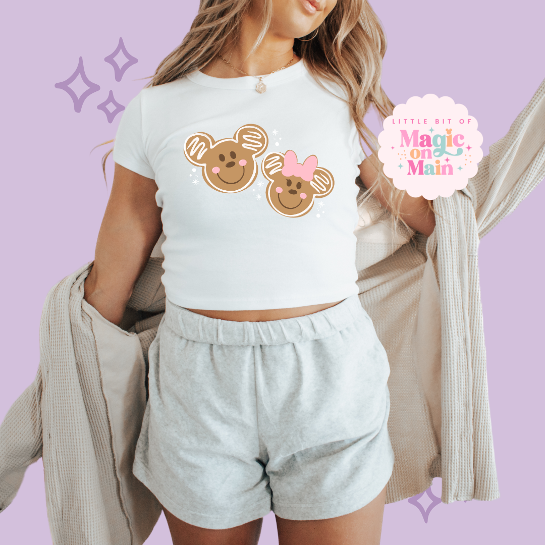 PRINTED GINGERBREAD MICKEY & MINNIE - EXCLUSIVE TO MoM - WOMENS CROPPED RIBBED BABY TEE