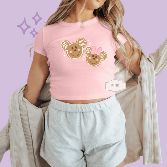 PRINTED GINGERBREAD MICKEY & MINNIE - EXCLUSIVE TO MoM - WOMENS CROPPED RIBBED BABY TEE