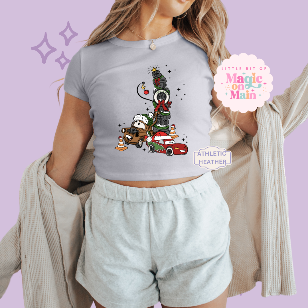 PRINTED CAR CHRISTMAS - WOMENS CROPPED RIBBED BABY TEE
