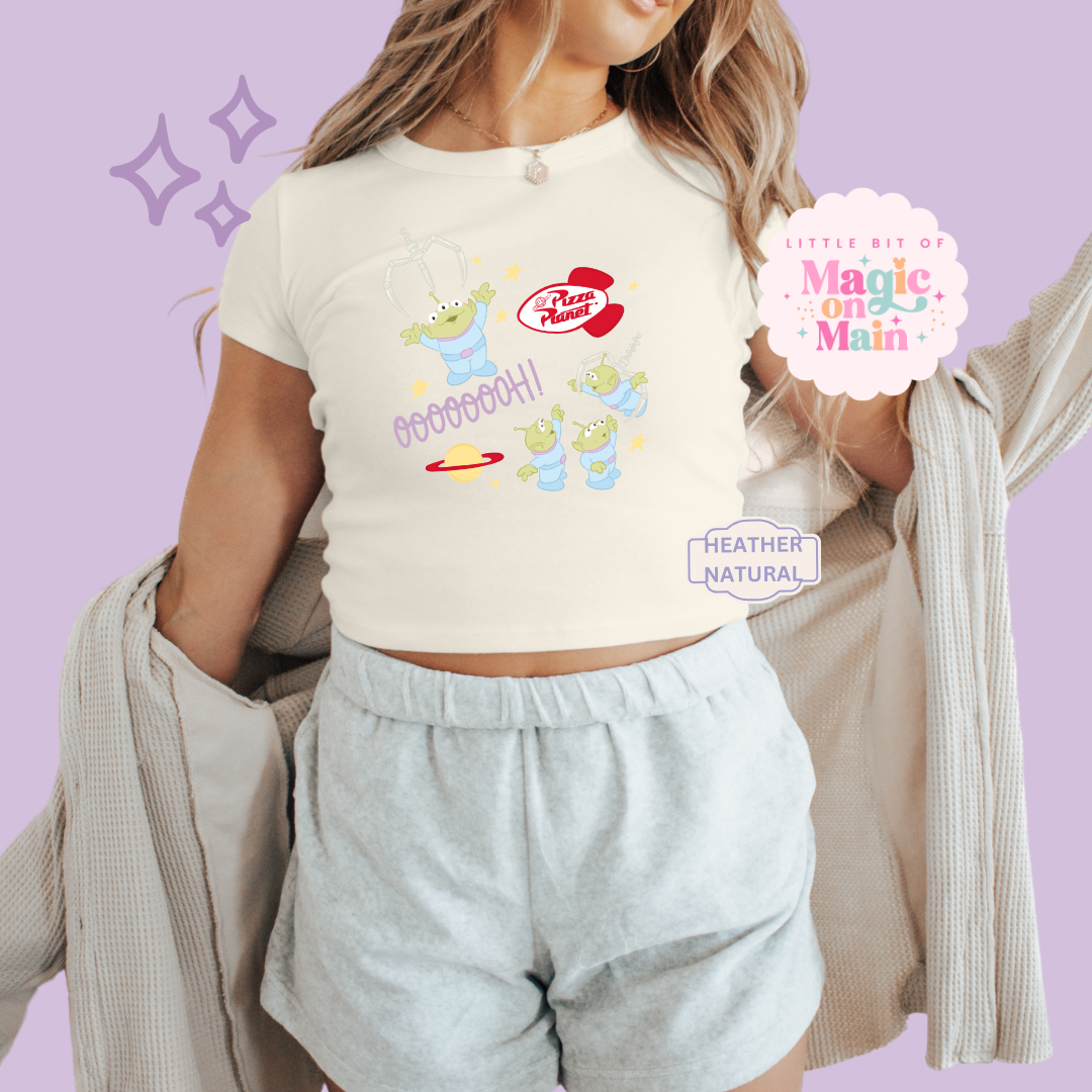 PRINTED ALIENS - EXCLUSIVE TO MoM - WOMENS CROPPED RIBBED BABY TEE