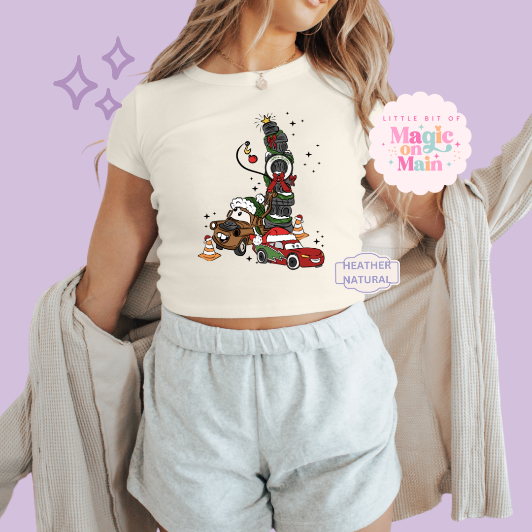 PRINTED CAR CHRISTMAS - WOMENS CROPPED RIBBED BABY TEE