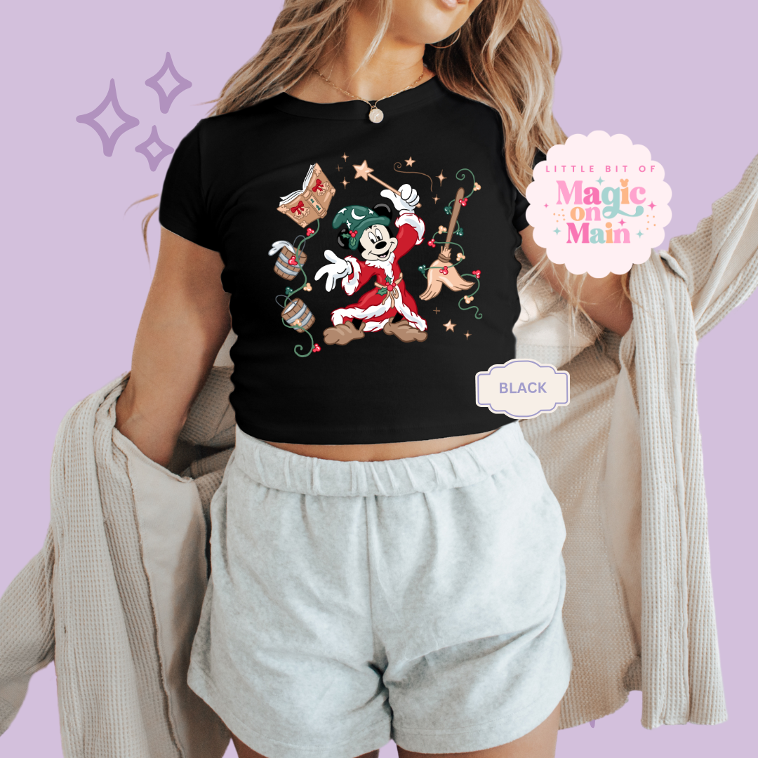 PRINTED CHRISTMAS SORCERER - WOMENS CROPPED RIBBED BABY TEE