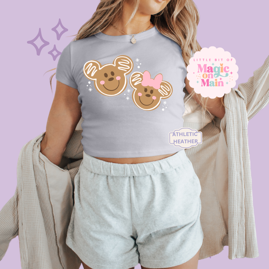 PRINTED GINGERBREAD - EXCLUSIVE TO MoM - WOMENS CROPPED RIBBED BABY TEE