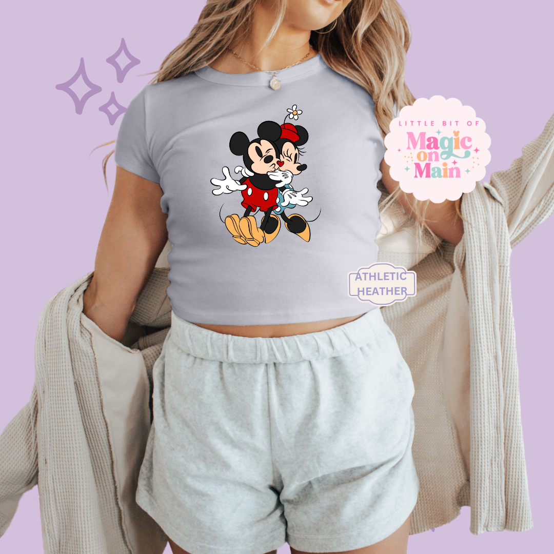 PRINTED VINTAGE KISSES - WOMENS CROPPED RIBBED BABY TEE 10009