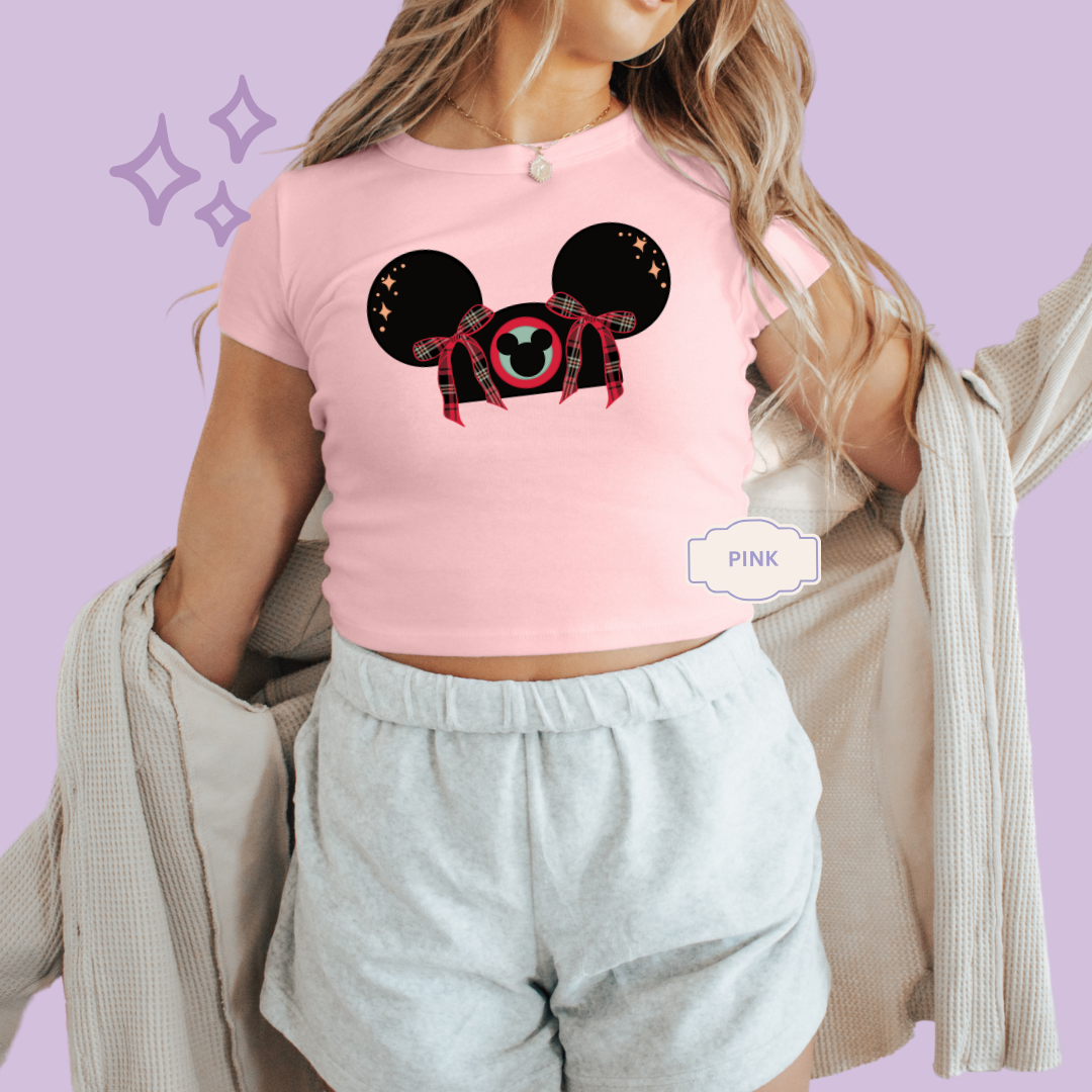 PRINTED HOLIDAY HAT - EXCLUSIVE TO MoM - WOMENS CROPPED RIBBED BABY TEE