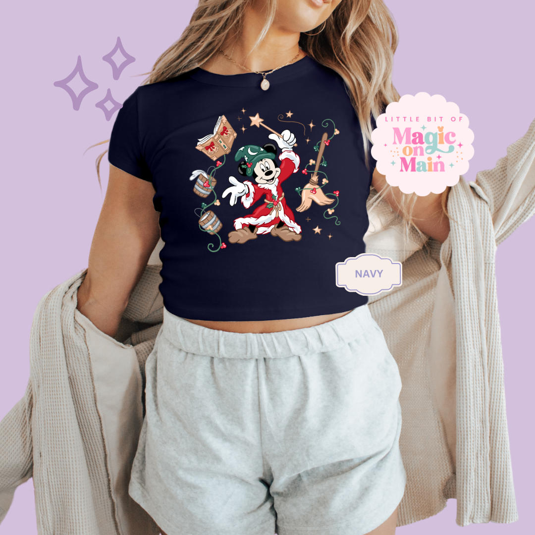 PRINTED CHRISTMAS SORCERER - WOMENS CROPPED RIBBED BABY TEE