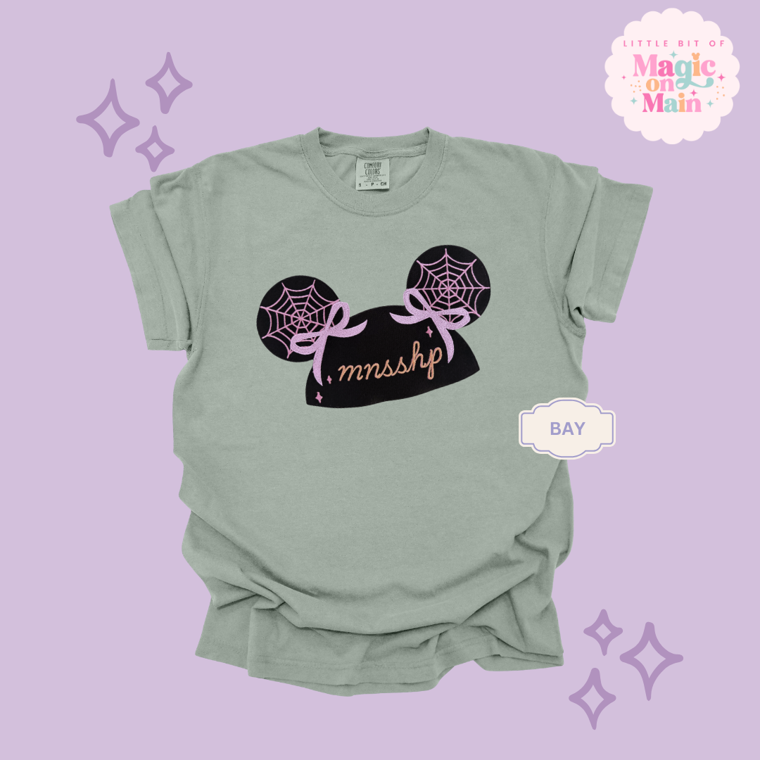 EMBROIDERED HALLOWEEN PARTY - EXCLUSIVE TO MOM - ADULT T-SHIRT