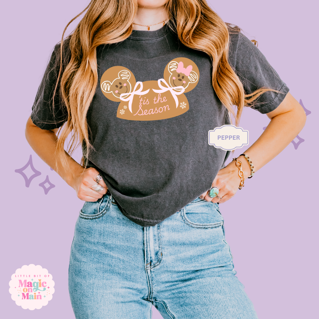 PRINTED GINGERBREAD HAT - EXCLUSIVE TO MoM - WOMENS BOXY T-SHIRT