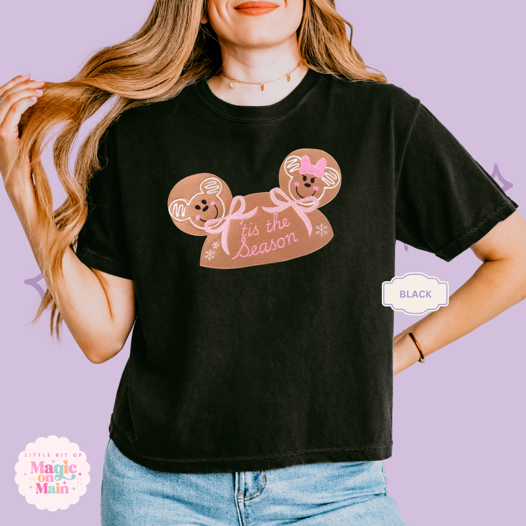 EMBROIDERED GINGERBREAD HAT - EXCLUSIVE TO MoM - WOMENS BOXY T-SHIRT