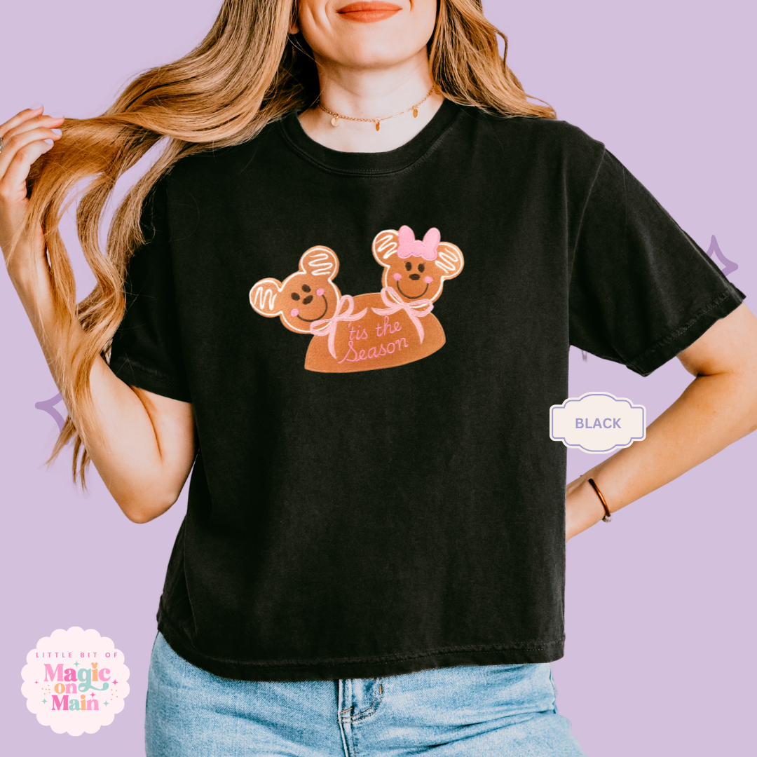 EMBROIDERED MICKEY & MINNIE GINGERBREAD HAT - EXCLUSIVE TO MoM - WOMENS BOXY T-SHIRT