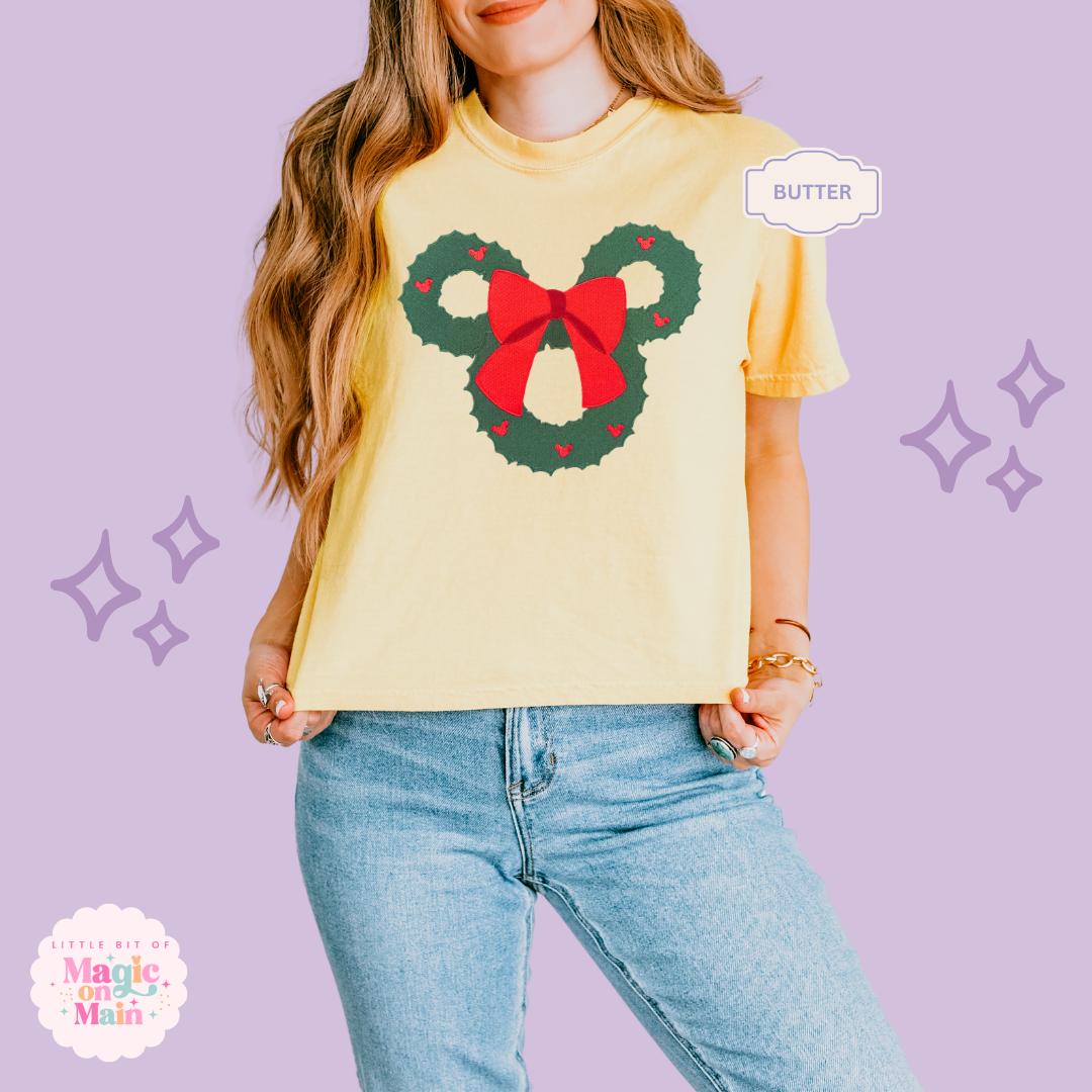 EMBROIDERED MICKEY WREATH - EXCLUSIVE TO MoM - WOMENS BOXY T-SHIRT