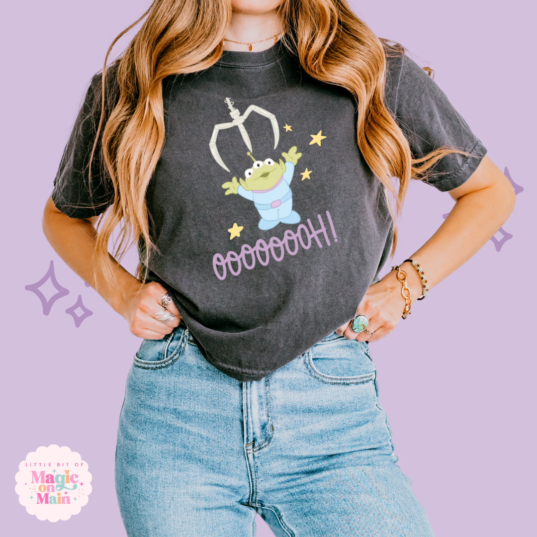 PRINTED ALIEN CLAW - EXCLUSIVE TO MoM-  WOMENS BOXY T-SHIRT