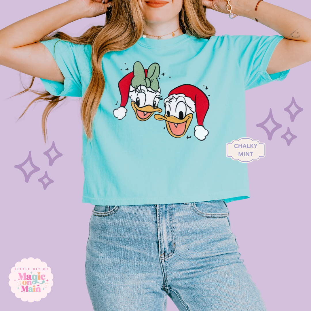 EMBROIDERED DONALD & DAISY CHRISTMAS - WOMENS BOXY T-SHIRT