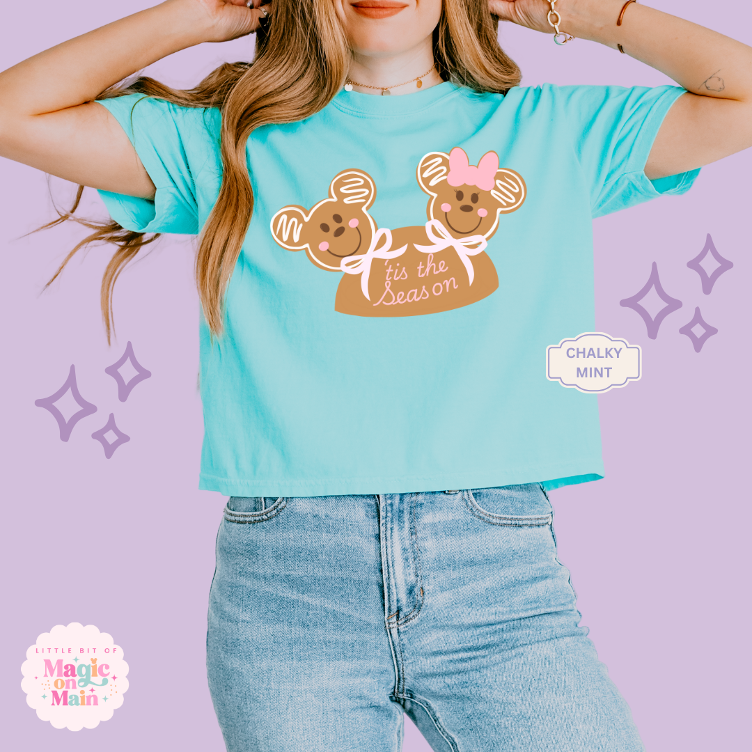 PRINTED MICKEY & MINNIE GINGERBREAD HAT - EXCLUSIVE TO MoM - WOMENS BOXY T-SHIRT