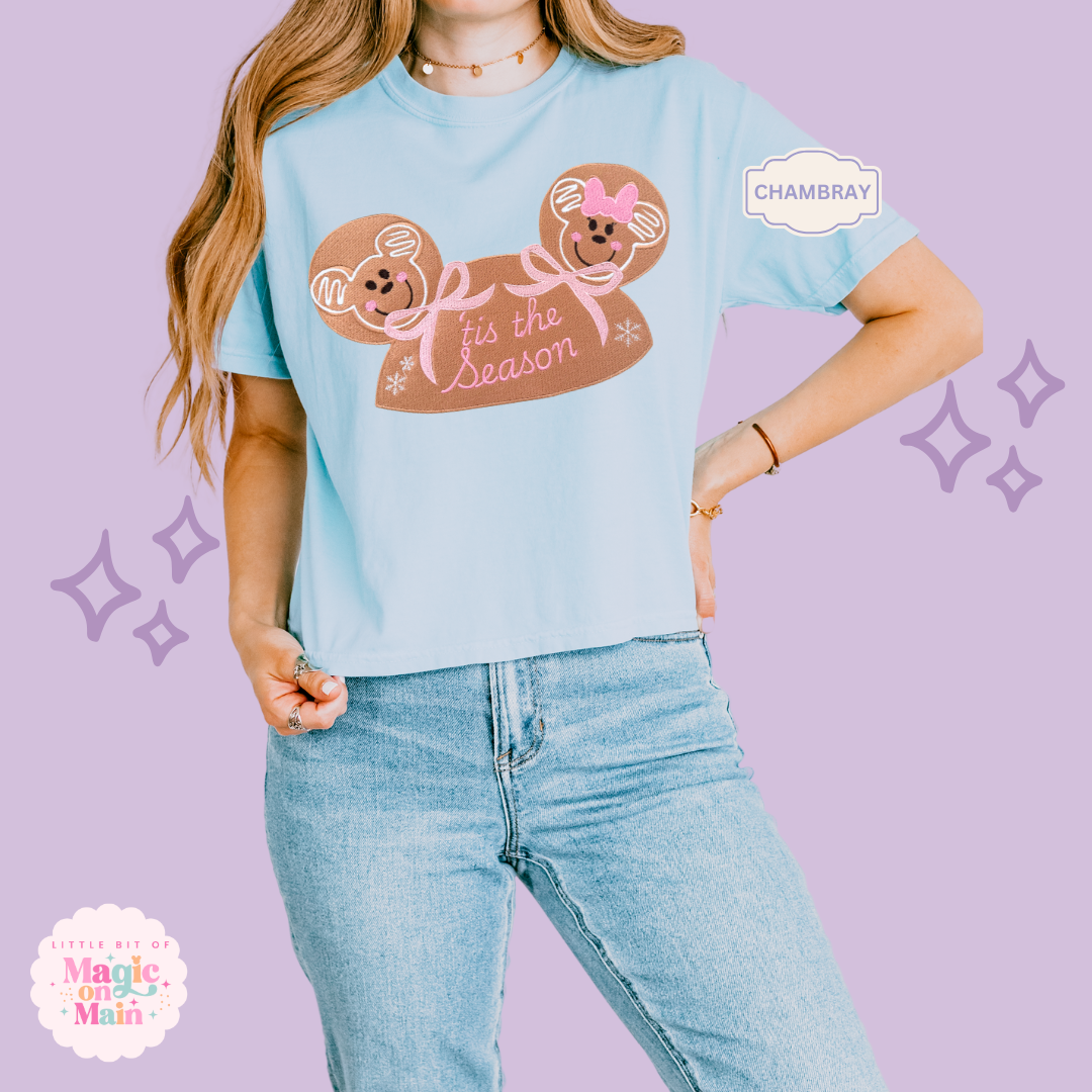 EMBROIDERED GINGERBREAD HAT - EXCLUSIVE TO MoM - WOMENS BOXY T-SHIRT