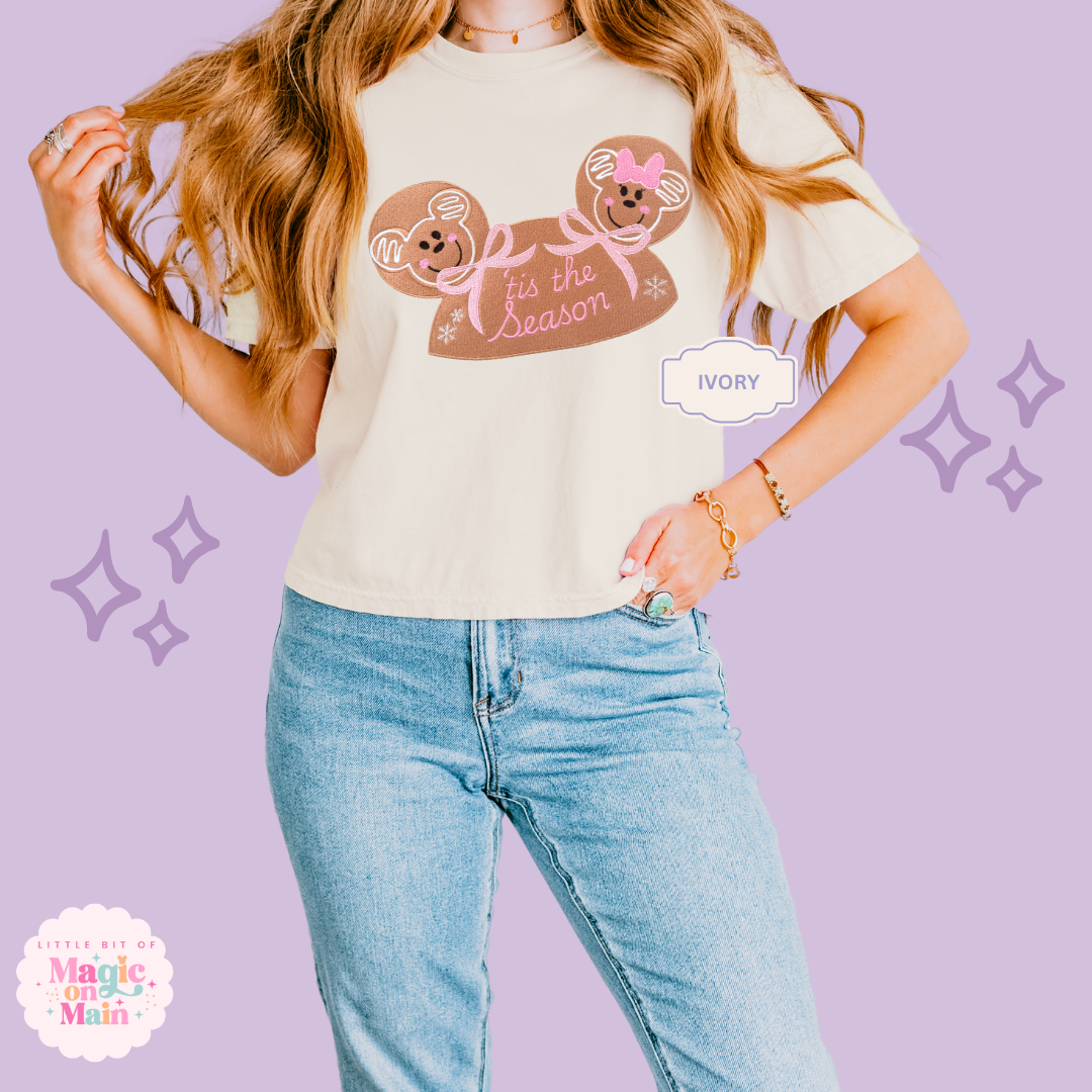 EMBROIDERED GINGERBREAD HAT - EXCLUSIVE TO MoM - WOMENS BOXY T-SHIRT