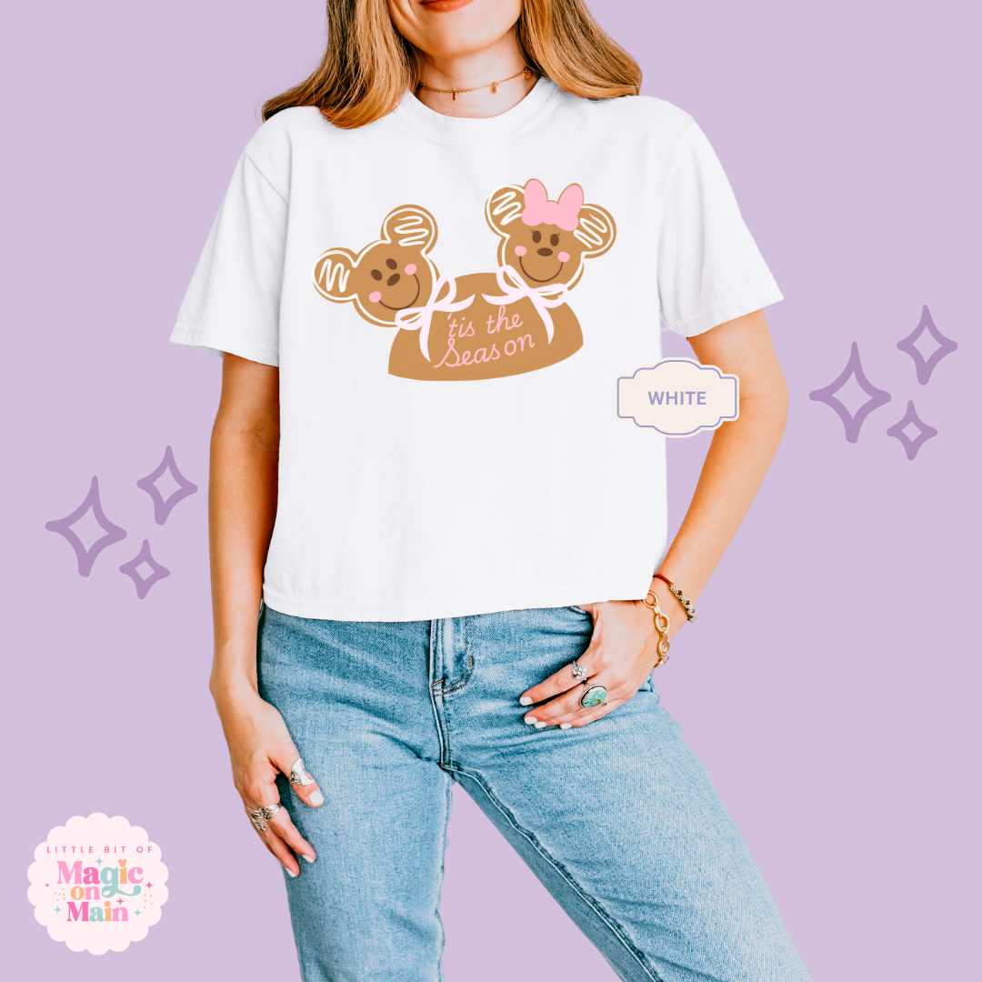 PRINTED MICKEY & MINNIE GINGERBREAD HAT - EXCLUSIVE TO MoM - WOMENS BOXY T-SHIRT