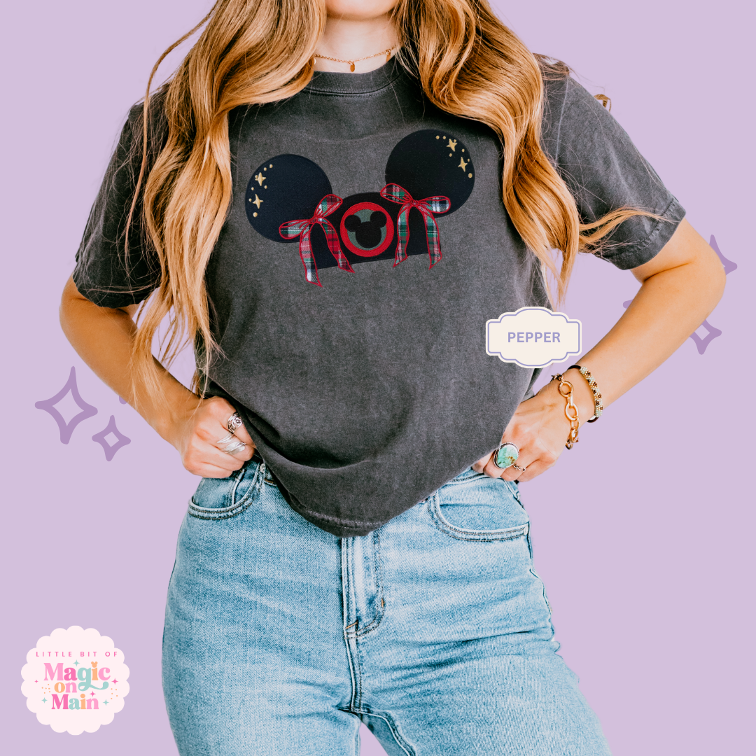 EMBROIDERED APPLIQUE HOLIDAY HAT - EXCLUSIVE TO MOM - WOMENS BOXY T-SHIRT