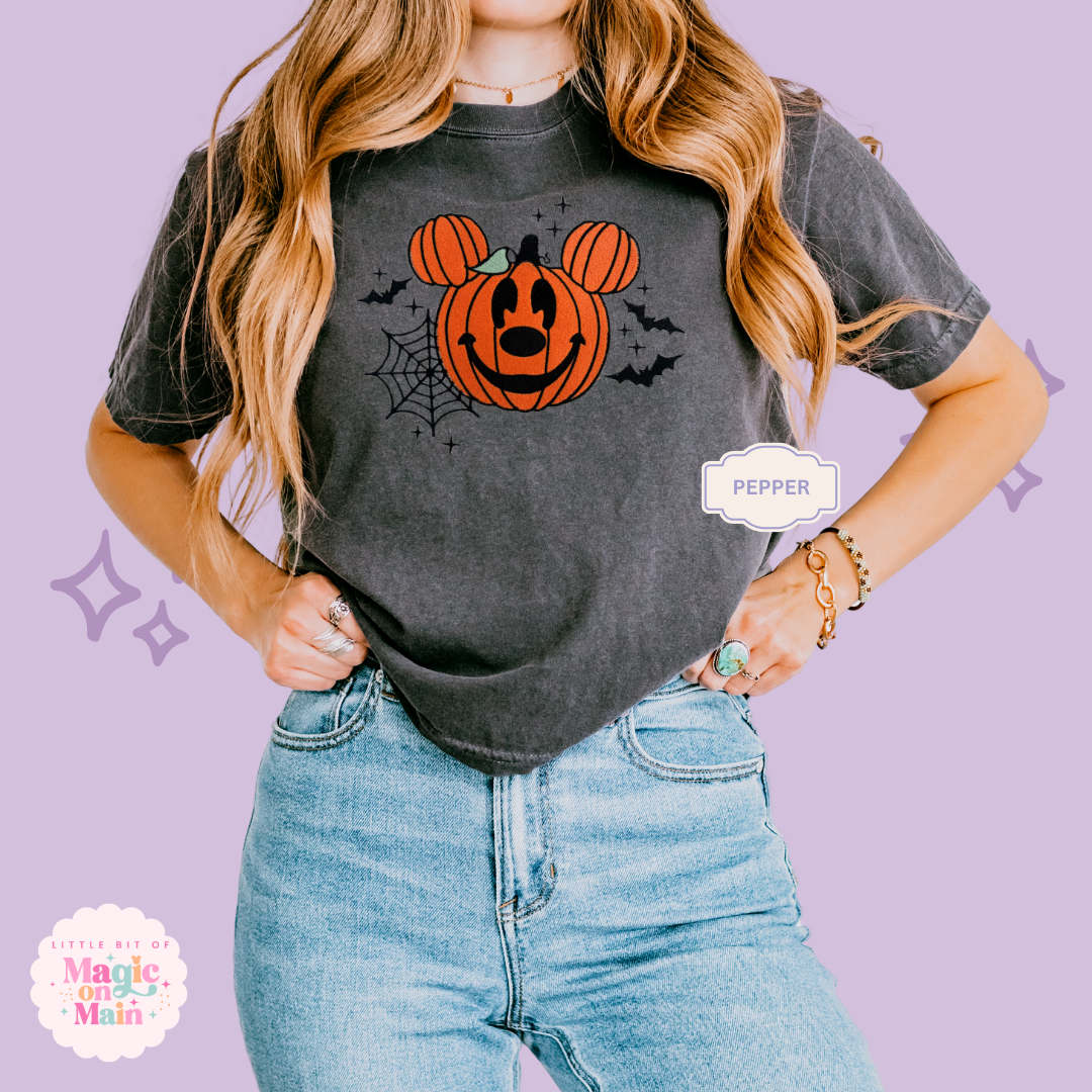 EMBROIDERED MCKY PUMPKIN - EXCLUSIVE TO MOM - WOMENS BOXY T-SHIRT 10057