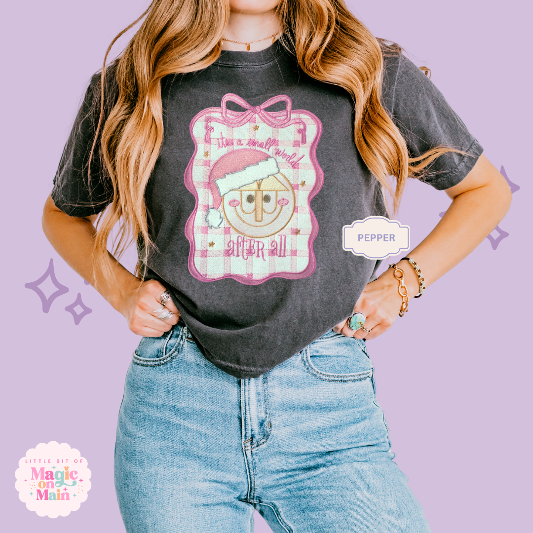 EMBROIDERED SML WORLD COQUETTE - EXCLUSIVE TO MOM - WOMENS BOXY T-SHIRT