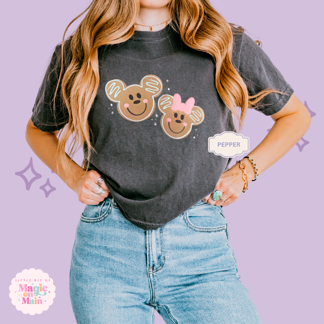 EMBROIDERED GINGERBREAD - EXCLUSIVE TO MOM - WOMENS BOXY T-SHIRT