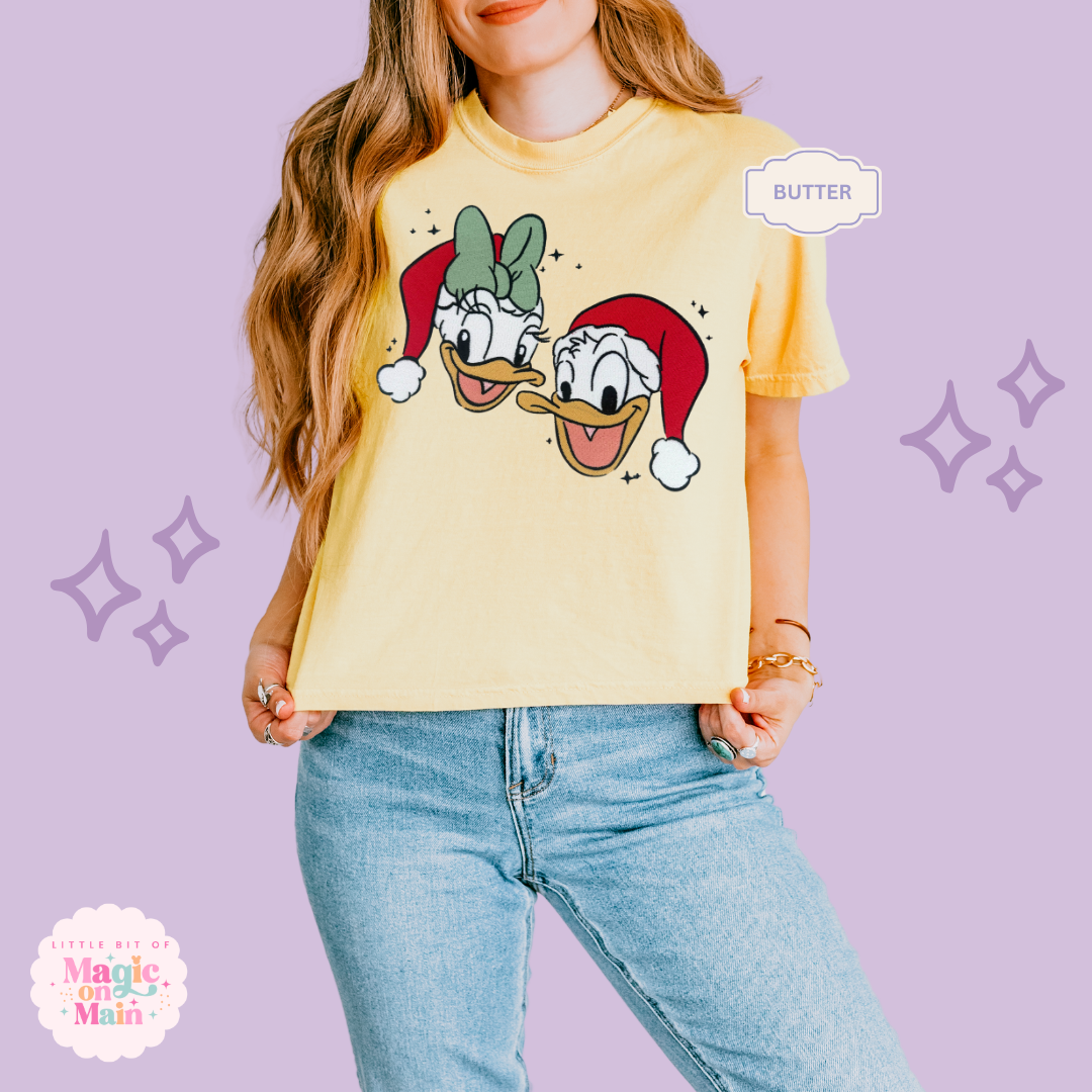 EMBROIDERED MERRY DNLD DAISY - EXCLUSIVE TO MOM - WOMENS BOXY T-SHIRT