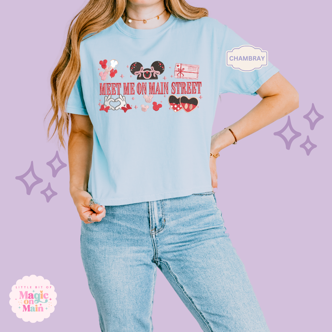 EMBROIDERED MEET ME ON MAIN STREET - EXCLUSIVE DESIGN TO MoM - WOMENS BOXY T-SHIRT 10063