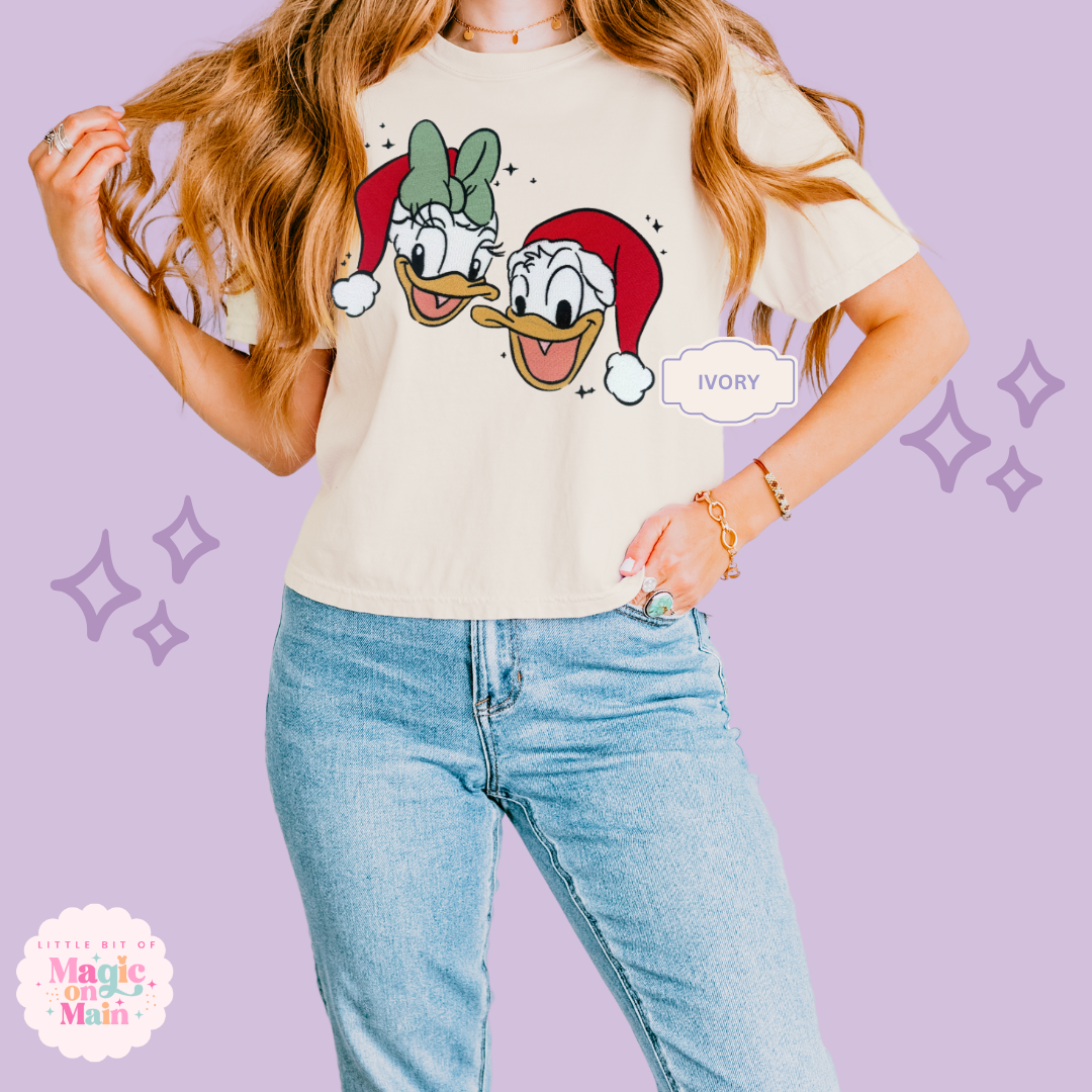 EMBROIDERED MERRY DNLD DAISY - EXCLUSIVE TO MOM - WOMENS BOXY T-SHIRT