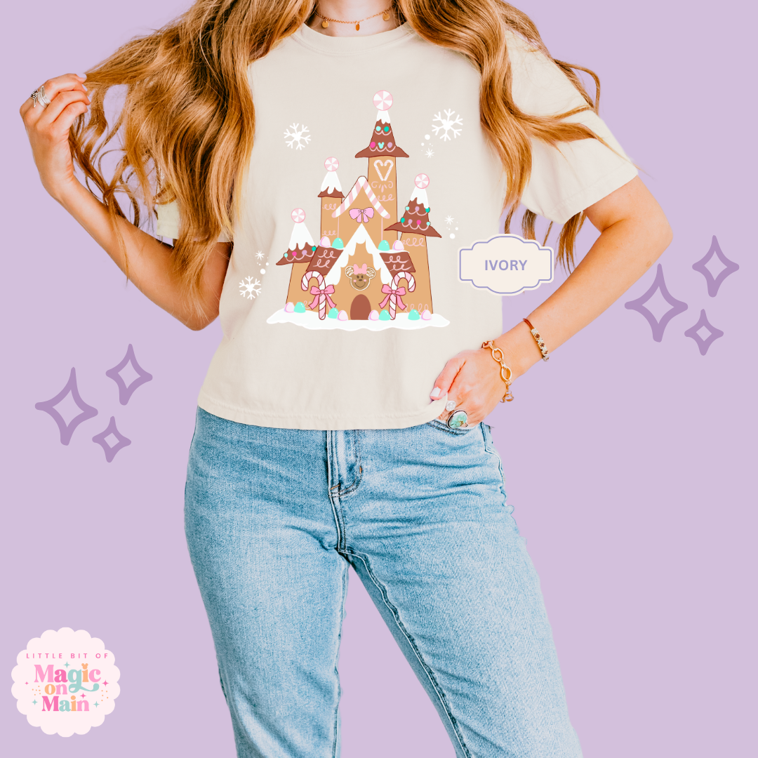 PRINTED GINGERBREAD CASTLE - EXCLUSIVE TO MoM - WOMENS BOXY T-SHIRT