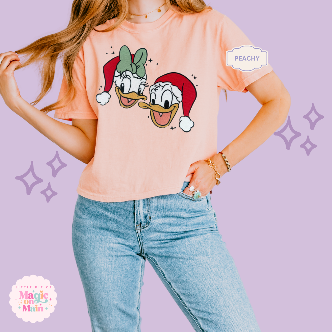 EMBROIDERED MERRY DNLD DAISY - EXCLUSIVE TO MOM - WOMENS BOXY T-SHIRT