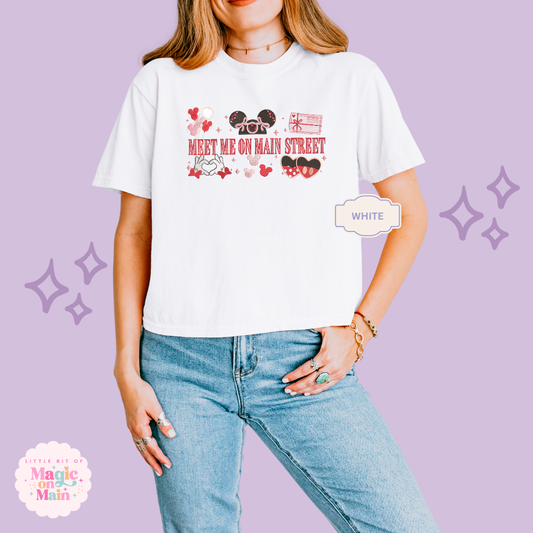 EMBROIDERED MEET ME ON MAIN STREET - EXCLUSIVE DESIGN TO MoM - WOMENS BOXY T-SHIRT 10063