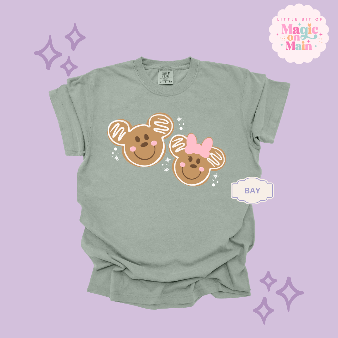 PRINTED GINGERBREAD MICKEY & MINNIE - EXCLUSIVE TO MoM - ADULT T-SHIRT